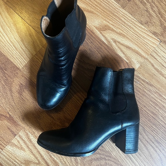The Laura Chelsea Boot in Leather 6.5 Madewell - Picture 3 of 6